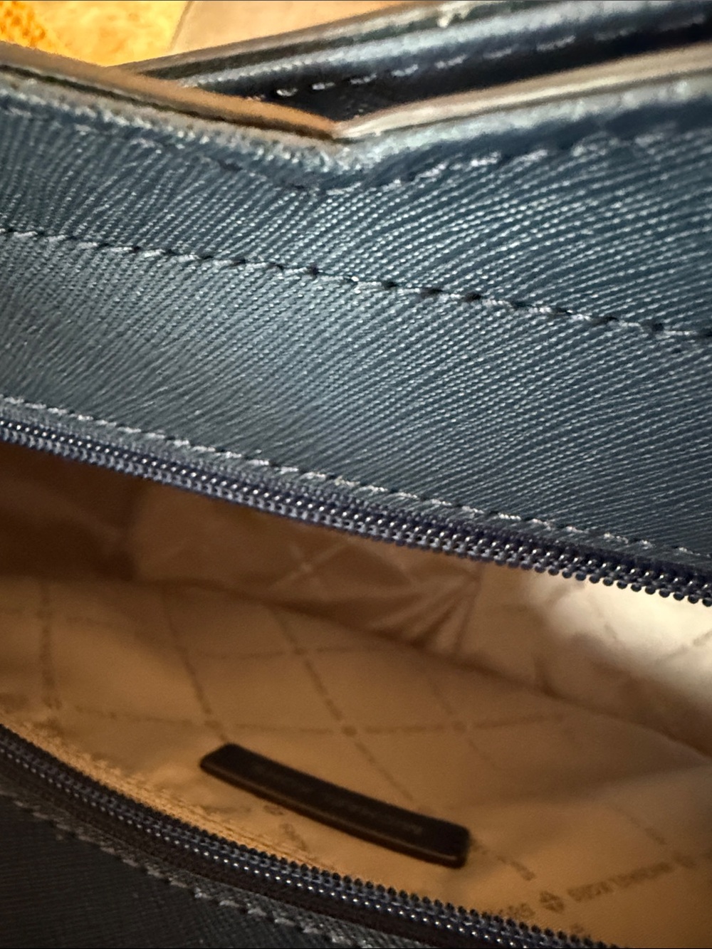 Michael Kors Jet Set Travel Tote - Picture 5 of 7